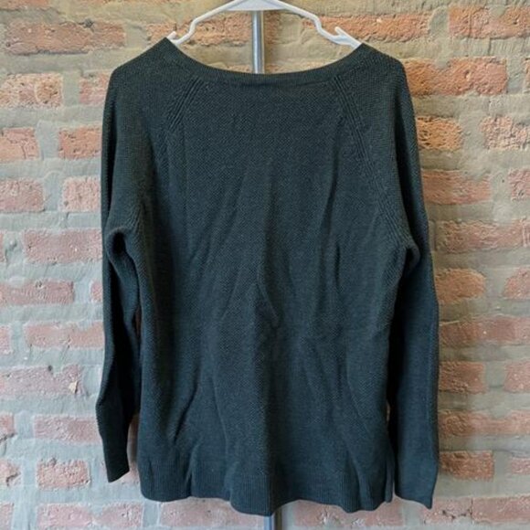 Large Green GAP Sweater - Picture 2 of 3